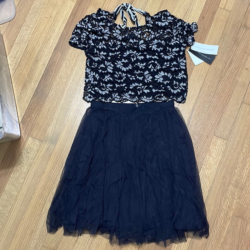NWT 2-piece French Connection - Picture 1 of 8